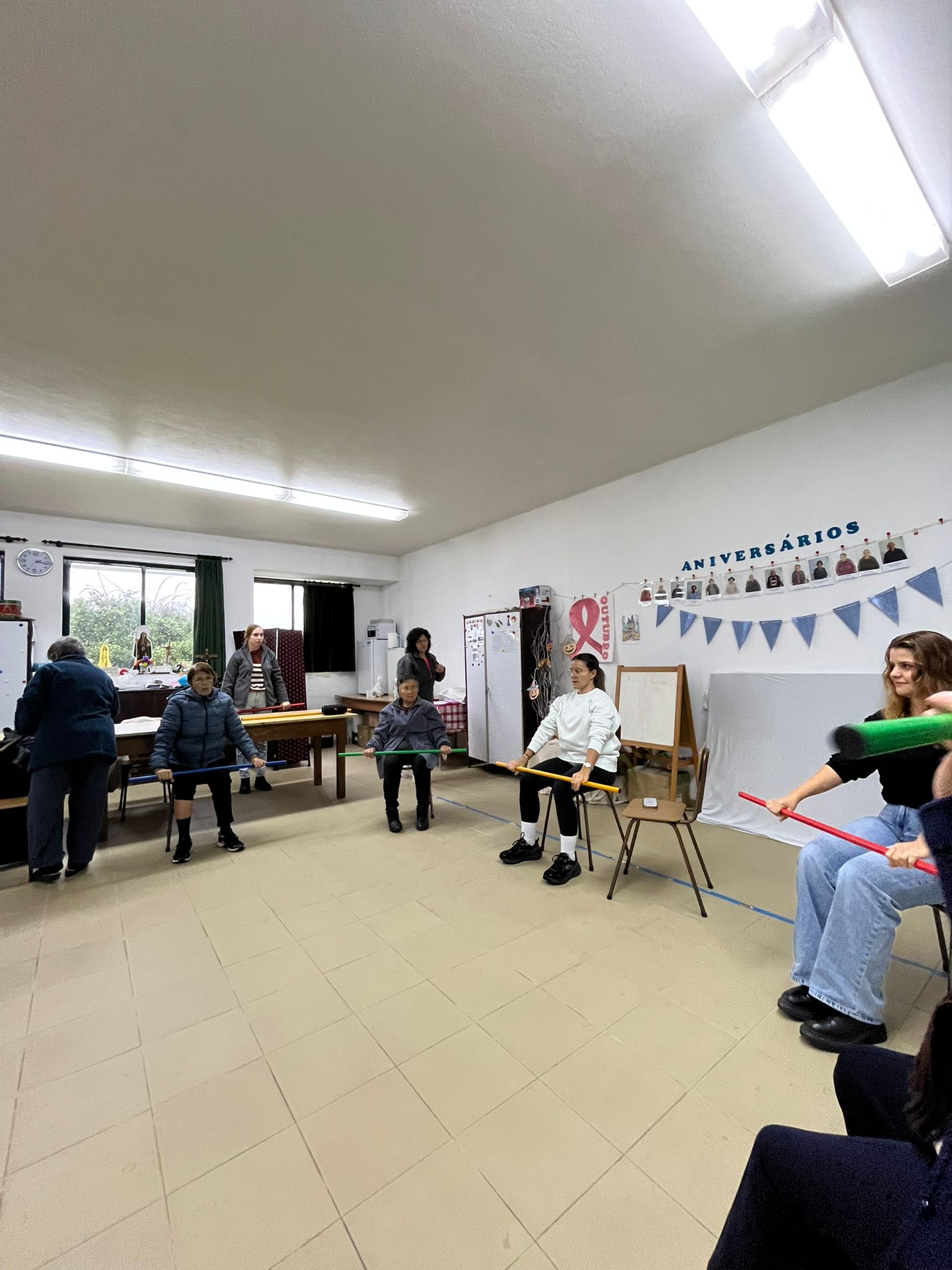 Um momento — Atividade 2 — Atis e Kader
