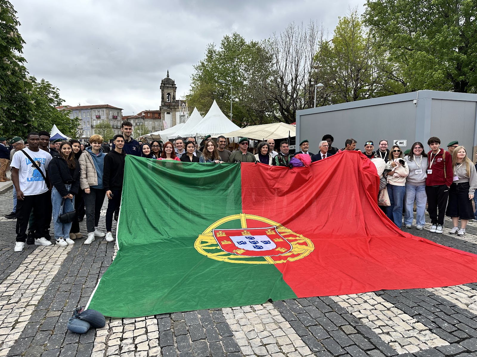 Um momento — Atividade 4 — Voluntariado de equipa